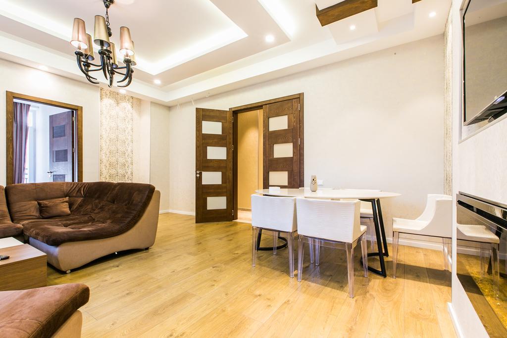 Sweet Home 3 At Freedom Square Tiflis Exterior foto