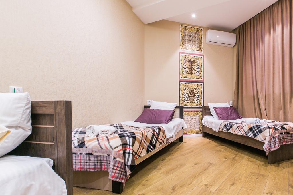 Sweet Home 3 At Freedom Square Tiflis Exterior foto